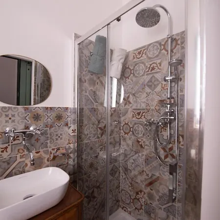 A Casa Di Emilia * קטאניה
