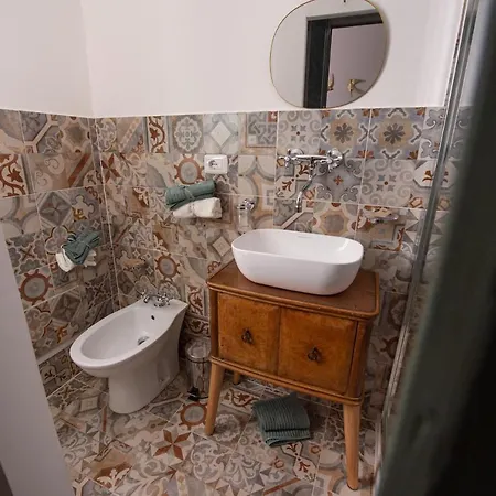 A Casa Di Emilia Aeroporto di Catania Fontana Rossa